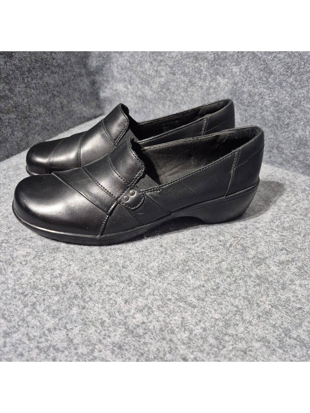 Clarks Collection- Black Leather Slip On - Comfort Shoes - Womens Sz 8M - Picture 3 of 11